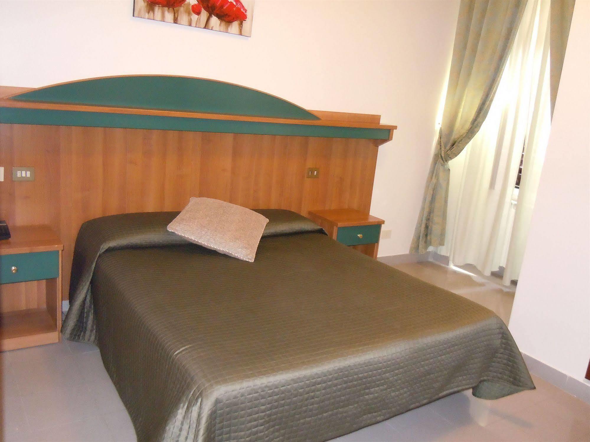 Hotel Papa Germano Rzym Zewnętrze zdjęcie