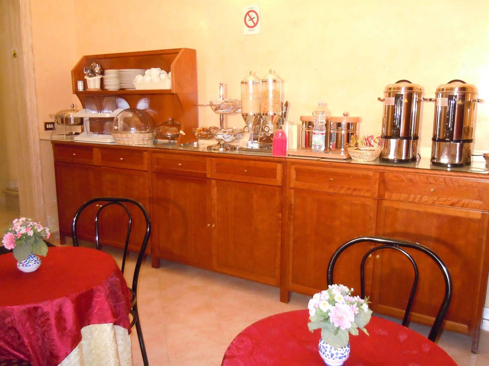 Hotel Papa Germano Rzym Zewnętrze zdjęcie