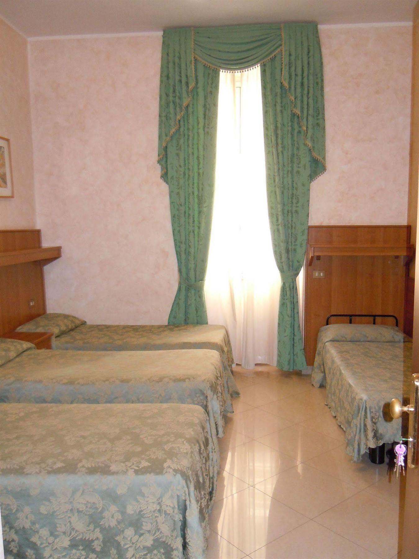 Hotel Papa Germano Rzym Zewnętrze zdjęcie