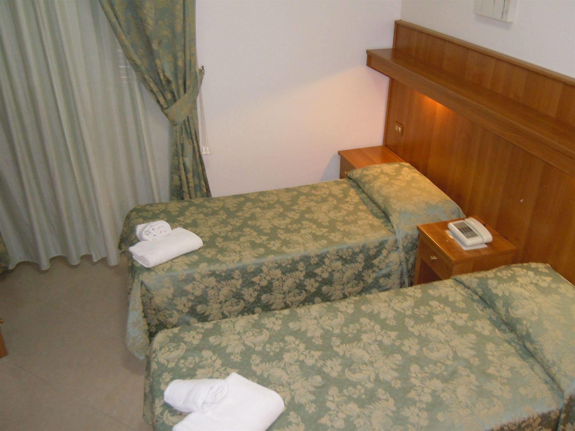 Hotel Papa Germano Rzym Zewnętrze zdjęcie