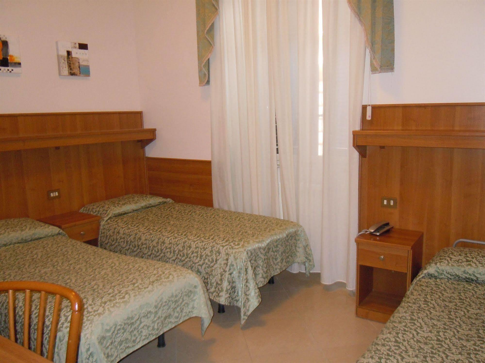 Hotel Papa Germano Rzym Zewnętrze zdjęcie